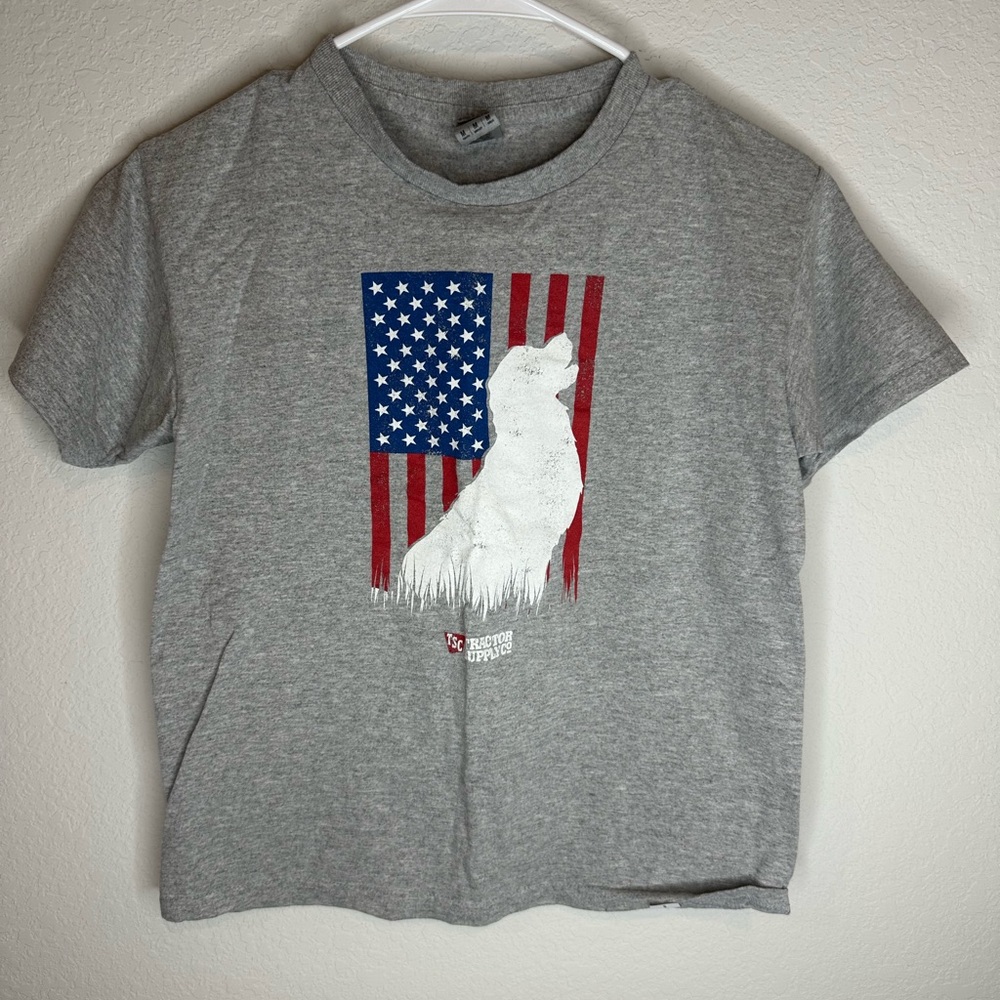 Tractor supply t-shirt.size M